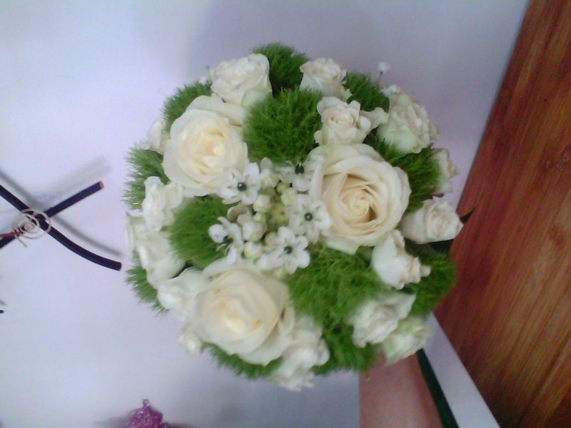 Buchet Trandalb Garoafa Verde Si Otg Floraria Alcevaro Din Pitesti