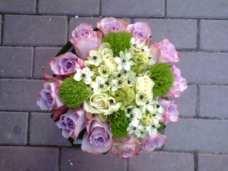 Buchet Trandm Lane Olg Si Garoafa Verde Floraria Alcevaro Din